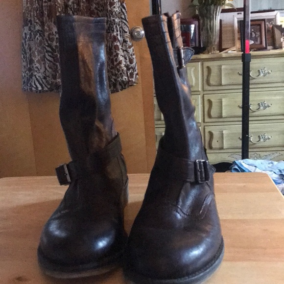 leather upper balance man made boots